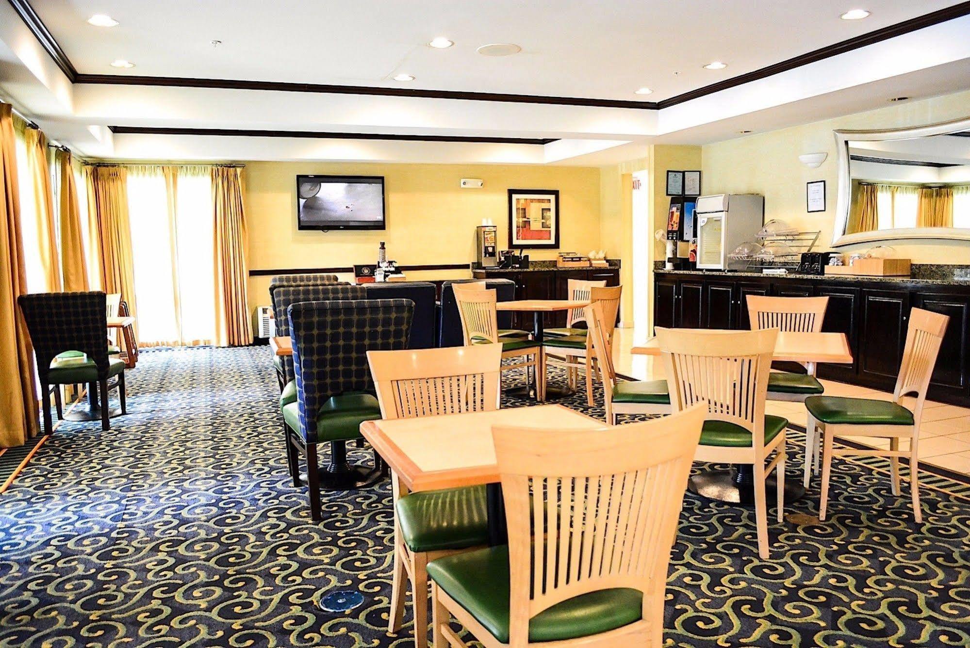 Comfort Inn & Suites Montgomery East Carmichael Rd Exteriér fotografie