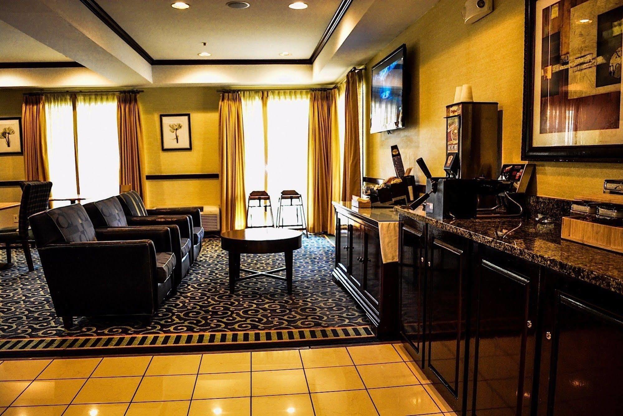 Comfort Inn & Suites Montgomery East Carmichael Rd Exteriér fotografie